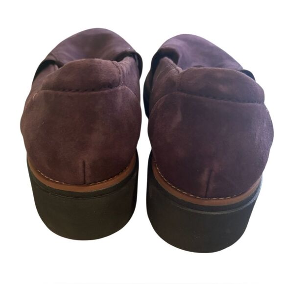 Clarks Women's Sharon Dolly Loafer Slip On Purple Suede Comfort Shoe Sz 7 - Picture 3 of 5